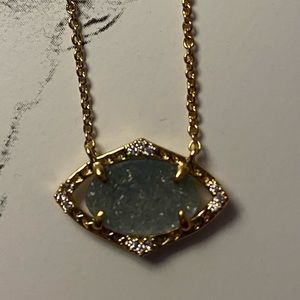 Stella and Dot Charlotte pendant